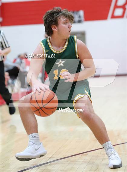 Thumbnail 2 in Hamilton Township vs Logan Elm photogallery.