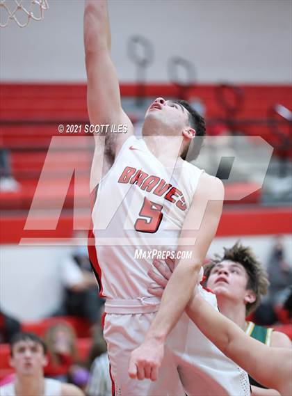 Thumbnail 2 in Hamilton Township vs Logan Elm photogallery.