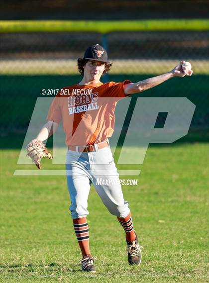 Thumbnail 2 in Lennard @ Armwood photogallery.