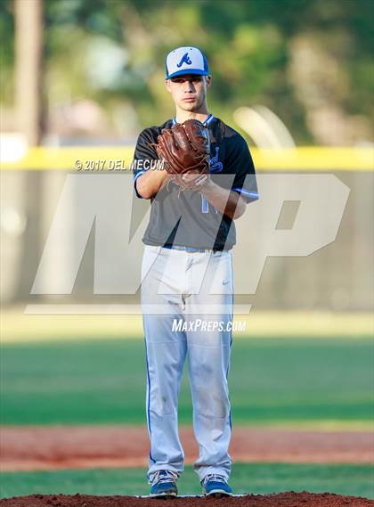 Thumbnail 2 in Lennard @ Armwood photogallery.
