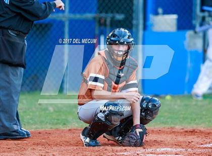 Thumbnail 2 in Lennard @ Armwood photogallery.