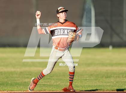 Thumbnail 1 in Lennard @ Armwood photogallery.