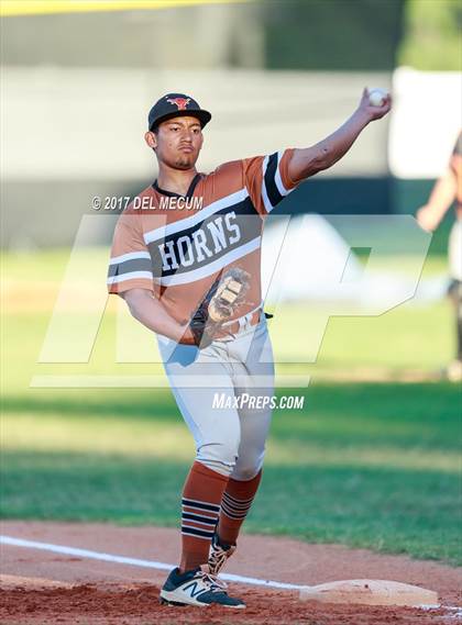 Thumbnail 1 in Lennard @ Armwood photogallery.