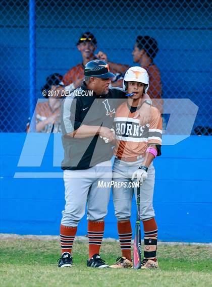 Thumbnail 2 in Lennard @ Armwood photogallery.