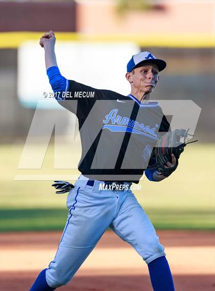 Thumbnail 3 in Lennard @ Armwood photogallery.