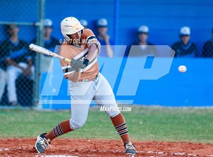 Thumbnail 1 in Lennard @ Armwood photogallery.