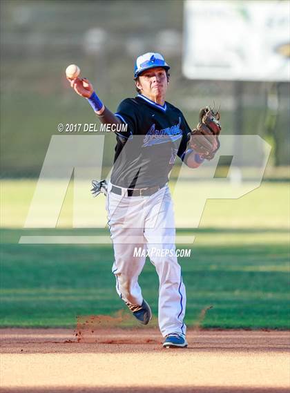 Thumbnail 1 in Lennard @ Armwood photogallery.