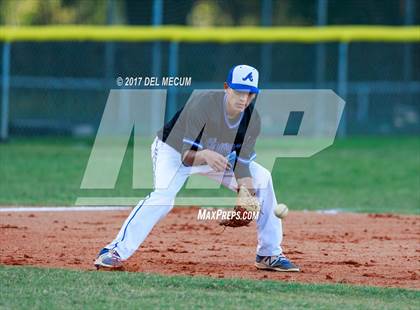 Thumbnail 1 in Lennard @ Armwood photogallery.