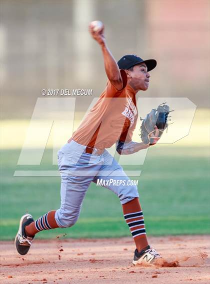 Thumbnail 1 in Lennard @ Armwood photogallery.