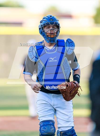 Thumbnail 1 in Lennard @ Armwood photogallery.