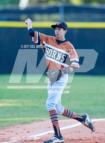 Thumbnail 2 in Lennard @ Armwood photogallery.