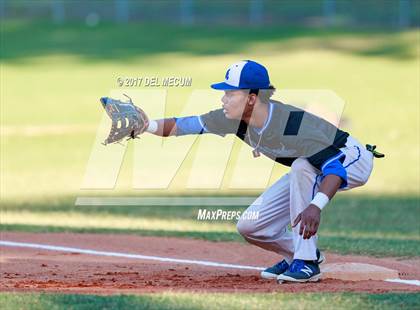 Thumbnail 3 in Lennard @ Armwood photogallery.