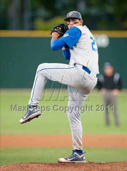 Thumbnail 2 in Grossmont vs Rancho Bernardo (CIF SDS D1 Final) photogallery.