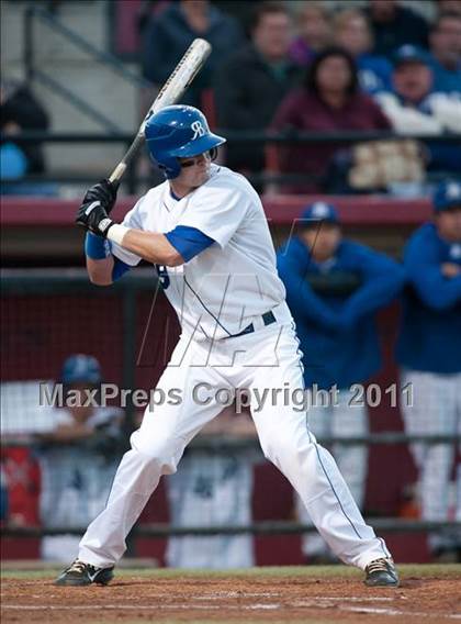 Thumbnail 3 in Grossmont vs Rancho Bernardo (CIF SDS D1 Final) photogallery.