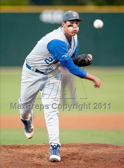 Thumbnail 2 in Grossmont vs Rancho Bernardo (CIF SDS D1 Final) photogallery.