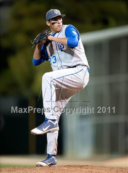 Thumbnail 2 in Grossmont vs Rancho Bernardo (CIF SDS D1 Final) photogallery.