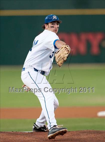 Thumbnail 3 in Grossmont vs Rancho Bernardo (CIF SDS D1 Final) photogallery.