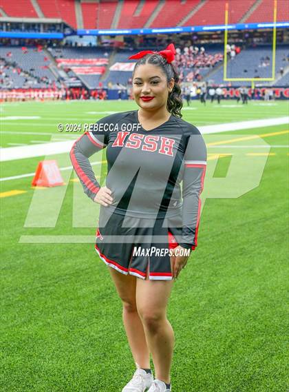Thumbnail 2 in Katy vs. North Shore (UIL 6A-DI Football Semi-Regional) photogallery.