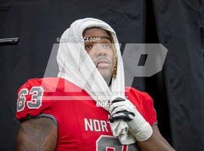 Thumbnail 3 in Katy vs. North Shore (UIL 6A-DI Football Semi-Regional) photogallery.