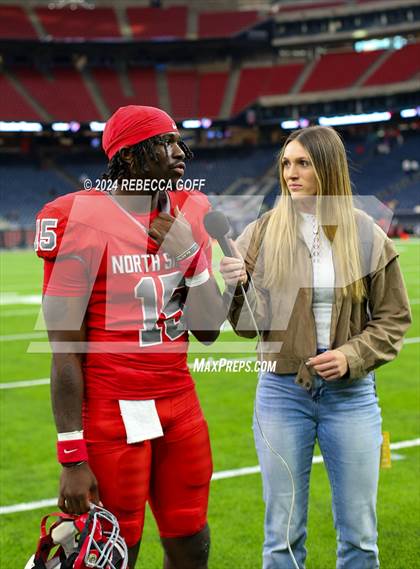 Thumbnail 1 in Katy vs. North Shore (UIL 6A-DI Football Semi-Regional) photogallery.