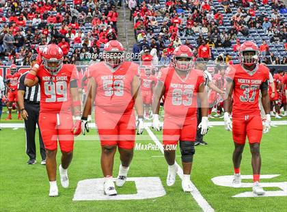 Thumbnail 1 in Katy vs. North Shore (UIL 6A-DI Football Semi-Regional) photogallery.