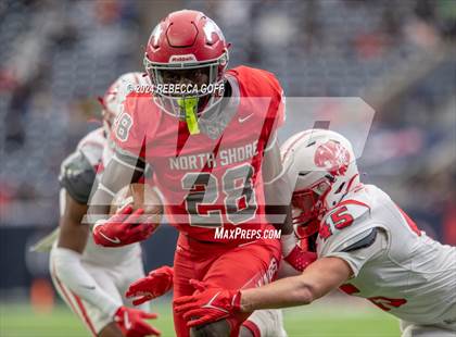 Thumbnail 1 in Katy vs. North Shore (UIL 6A-DI Football Semi-Regional) photogallery.