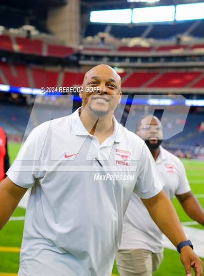 Thumbnail 3 in Katy vs. North Shore (UIL 6A-DI Football Semi-Regional) photogallery.