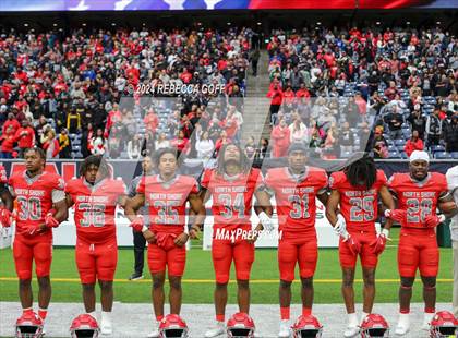 Thumbnail 3 in Katy vs. North Shore (UIL 6A-DI Football Semi-Regional) photogallery.