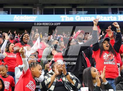 Thumbnail 2 in Katy vs. North Shore (UIL 6A-DI Football Semi-Regional) photogallery.