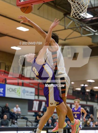 Thumbnail 2 in Lewiston vs. Ridgevue (The Capital Classic) photogallery.
