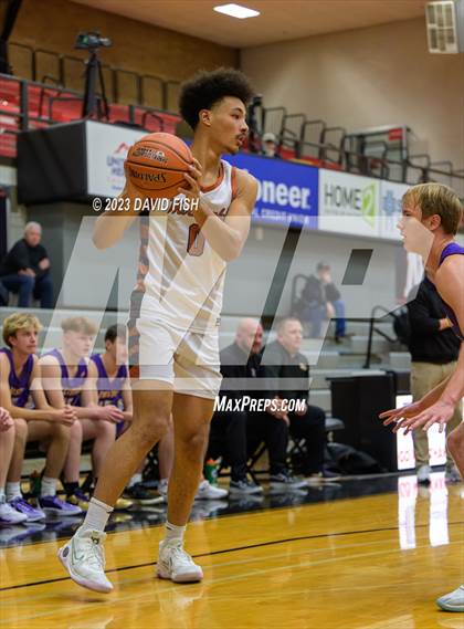 Thumbnail 2 in Lewiston vs. Ridgevue (The Capital Classic) photogallery.