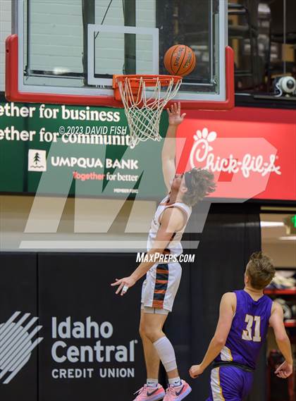 Thumbnail 3 in Lewiston vs. Ridgevue (The Capital Classic) photogallery.