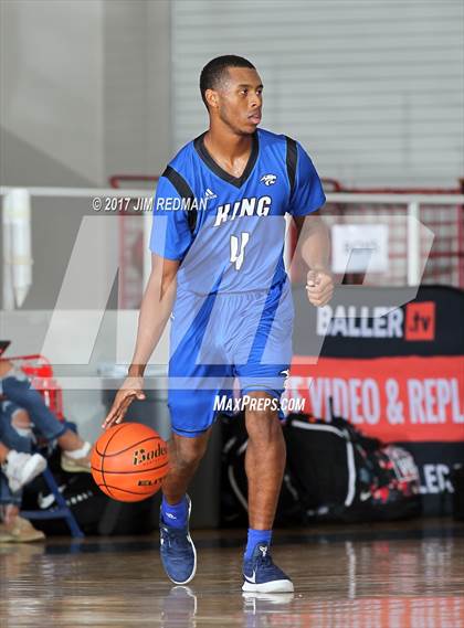 Thumbnail 3 in Sam Rayburn vs. King (McDonald's Texas Invitational) photogallery.
