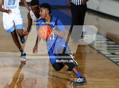 Thumbnail 3 in Sam Rayburn vs. King (McDonald's Texas Invitational) photogallery.