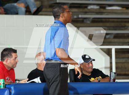 Thumbnail 3 in Sam Rayburn vs. King (McDonald's Texas Invitational) photogallery.