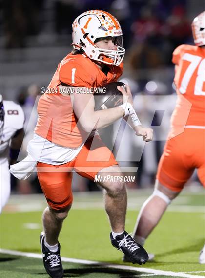 Thumbnail 2 in Celina vs Alvarado (UIL Football 4A Division 1 Region II Final) photogallery.