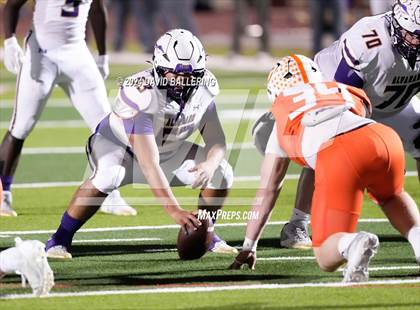 Thumbnail 1 in Celina vs Alvarado (UIL Football 4A Division 1 Region II Final) photogallery.