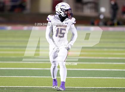 Thumbnail 1 in Celina vs Alvarado (UIL Football 4A Division 1 Region II Final) photogallery.