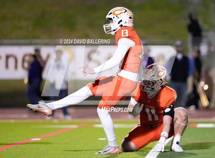 Thumbnail 3 in Celina vs Alvarado (UIL Football 4A Division 1 Region II Final) photogallery.