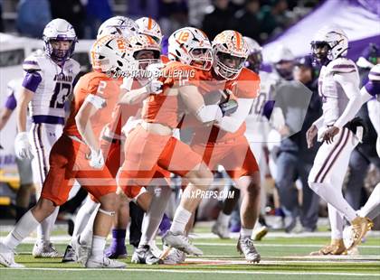Thumbnail 1 in Celina vs Alvarado (UIL Football 4A Division 1 Region II Final) photogallery.