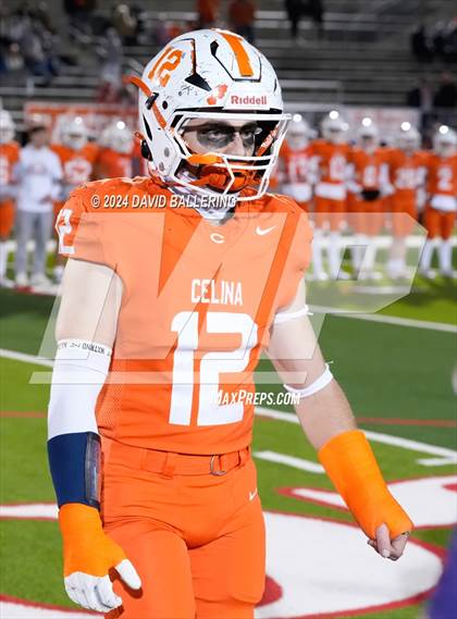 Thumbnail 3 in Celina vs Alvarado (UIL Football 4A Division 1 Region II Final) photogallery.