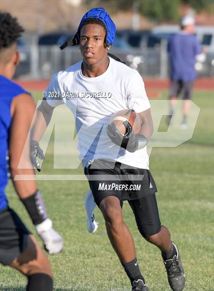 Thumbnail 3 in O'Connor vs Westview (Cactus Duel Out West 7-on-7 Tournament) photogallery.