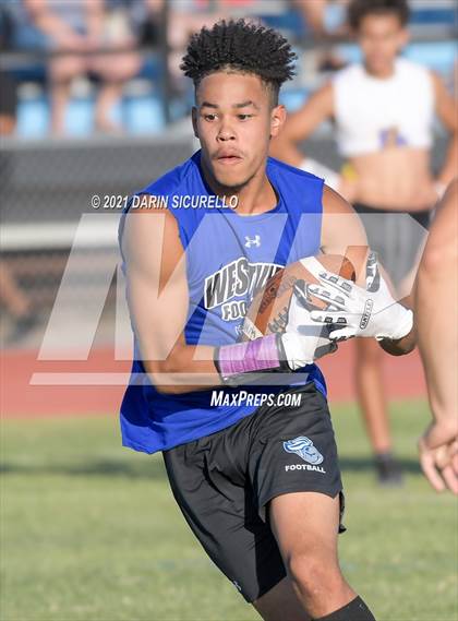Thumbnail 3 in O'Connor vs Westview (Cactus Duel Out West 7-on-7 Tournament) photogallery.