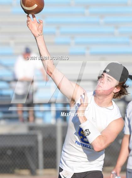 Thumbnail 1 in O'Connor vs Westview (Cactus Duel Out West 7-on-7 Tournament) photogallery.