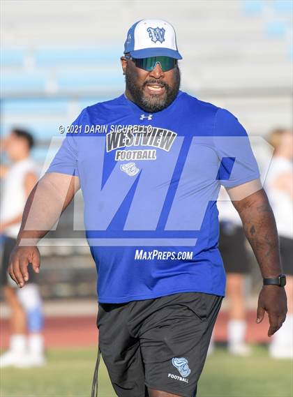 Thumbnail 3 in O'Connor vs Westview (Cactus Duel Out West 7-on-7 Tournament) photogallery.
