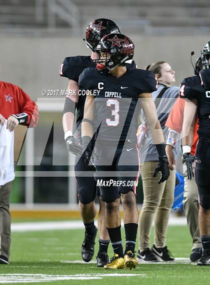 Thumbnail 2 in Coppell vs. Cedar Ridge (UIL 6A D1 Regional Playoff) photogallery.