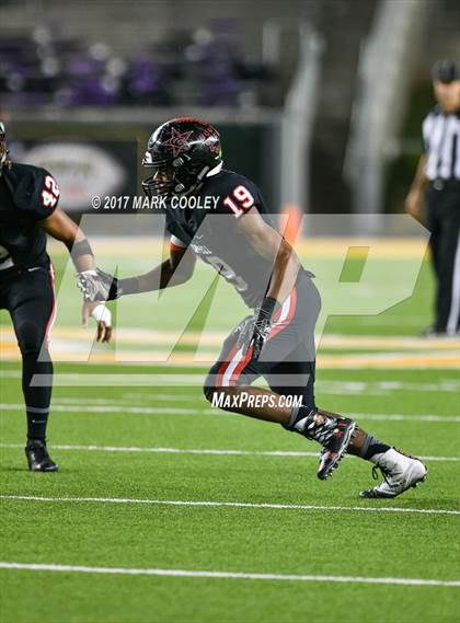 Thumbnail 2 in Coppell vs. Cedar Ridge (UIL 6A D1 Regional Playoff) photogallery.