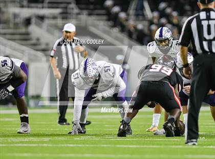 Thumbnail 2 in Coppell vs. Cedar Ridge (UIL 6A D1 Regional Playoff) photogallery.