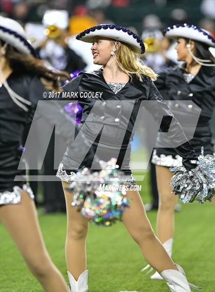 Thumbnail 1 in Coppell vs. Cedar Ridge (UIL 6A D1 Regional Playoff) photogallery.