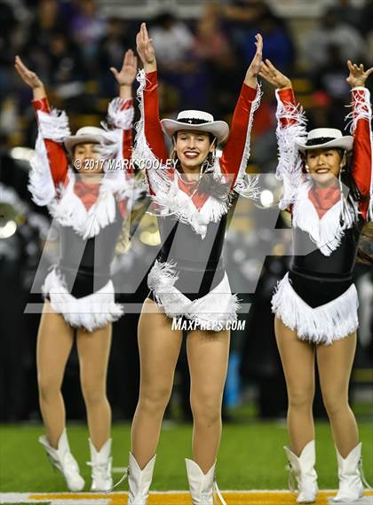 Thumbnail 2 in Coppell vs. Cedar Ridge (UIL 6A D1 Regional Playoff) photogallery.